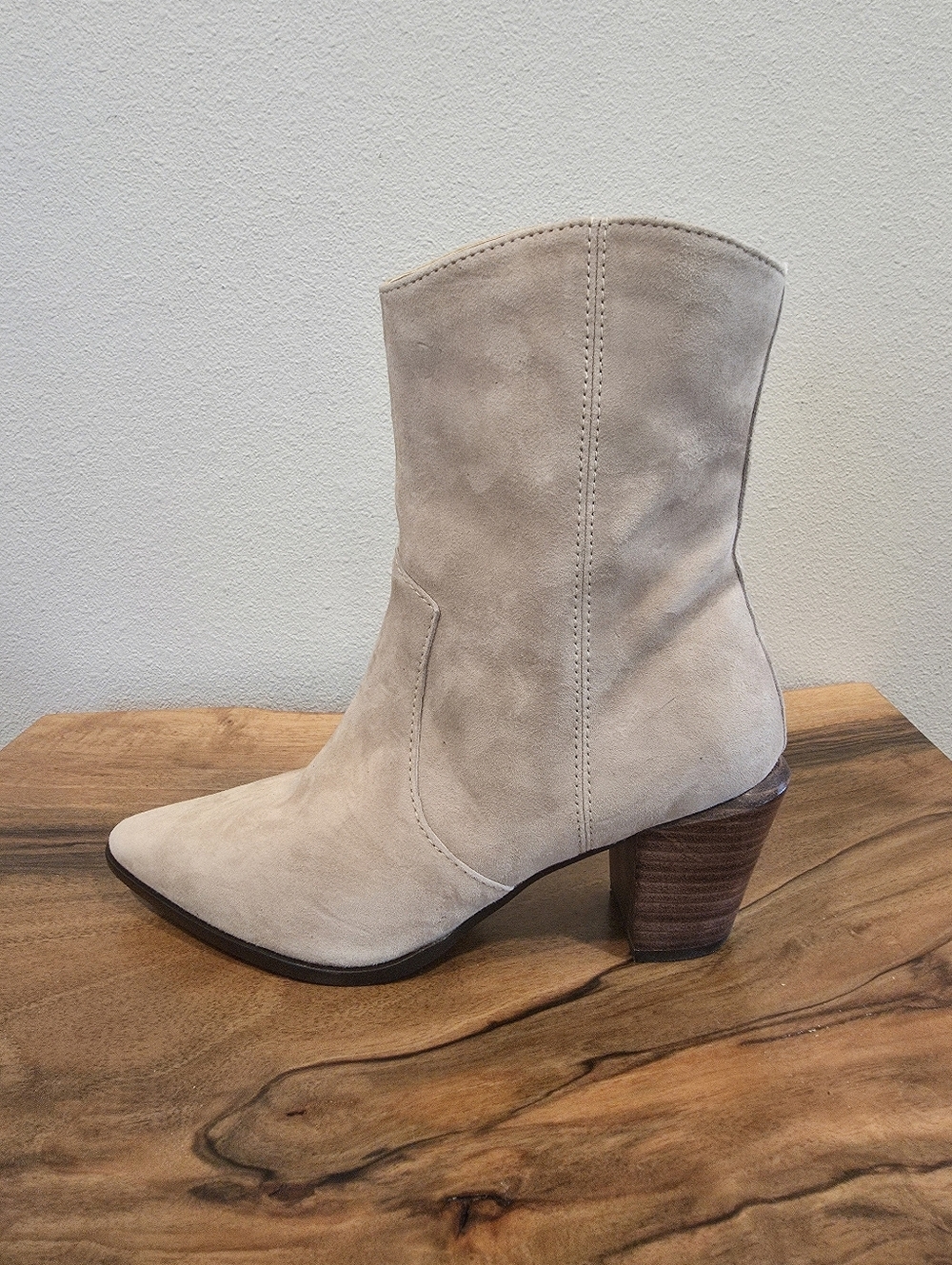 Linea Paolo Tan Western Suede Boots - Picture 6 of 11